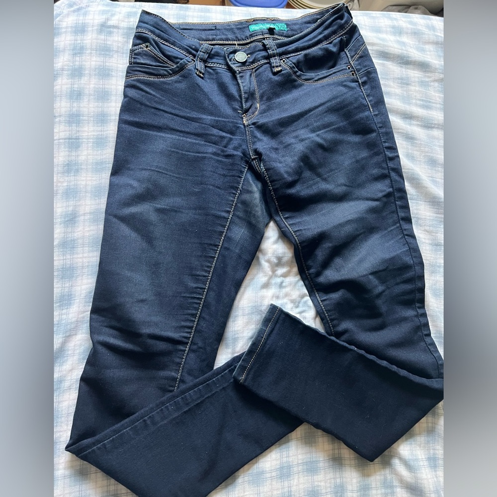 Womens straight leg Wannaabettabutt jeans size 5